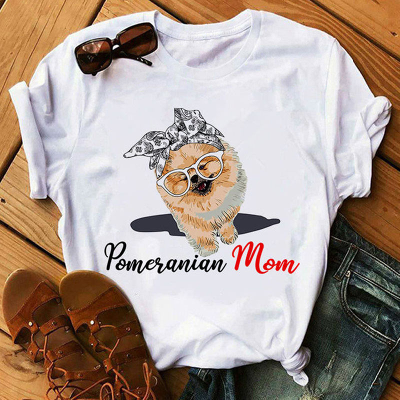 Women Pomeranian Mom Tshirt